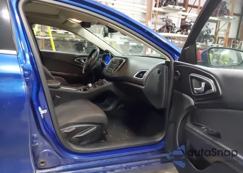 2015 Chrysler 200 Limited z USA, uszkodzony, nr VIN 1C3CCCAB1FN679198